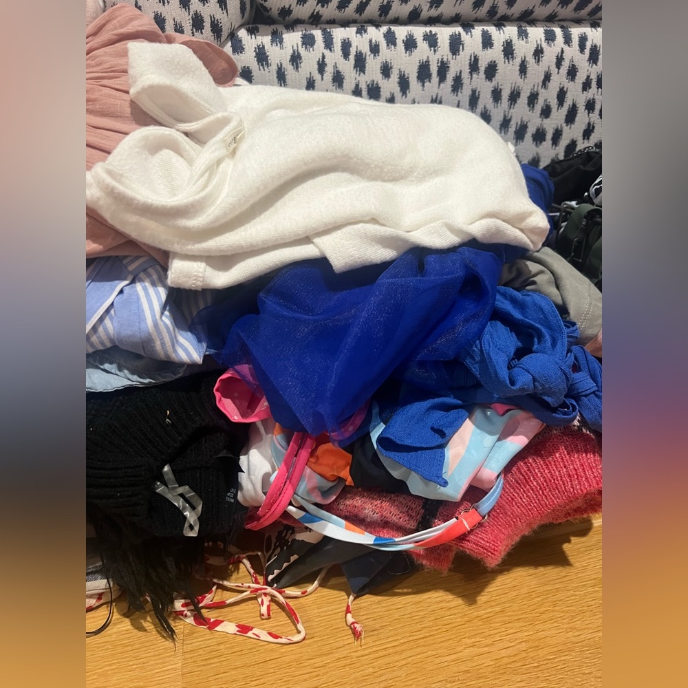 Huge bundle of clothes!! Vestique, altard state and more!!! NWT or barely worn